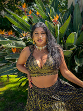 Load image into Gallery viewer, Black Lotus Bollywood Set (BIG SIZE CUP SIZE)