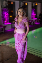 Load image into Gallery viewer, Pink Roses Jasmine Set