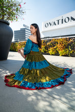 Load image into Gallery viewer, Earth Aura Bollywood Set