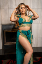 Load image into Gallery viewer, Golden Turquoise Jasmine Set