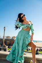 Load image into Gallery viewer, Baby Blue Bandhani Bollywood Set