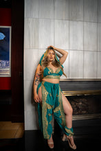 Load image into Gallery viewer, Golden Turquoise Jasmine Set