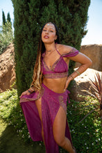 Load image into Gallery viewer, Golden Lily Goddess Set