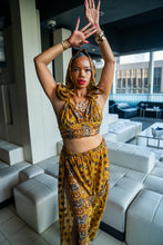 Load image into Gallery viewer, Golden Hearts Jasmine Set