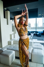 Load image into Gallery viewer, Golden Hearts Jasmine Set