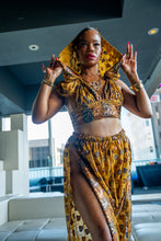 Load image into Gallery viewer, Golden Hearts Jasmine Set