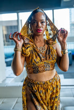 Load image into Gallery viewer, Golden Hearts Jasmine Set