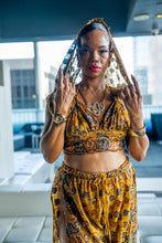 Load image into Gallery viewer, Golden Hearts Jasmine Set