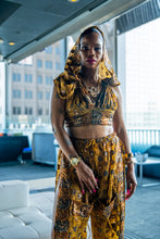 Load image into Gallery viewer, Golden Hearts Jasmine Set