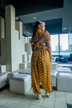 Load image into Gallery viewer, Golden Hearts Jasmine Set