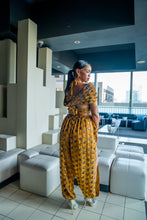 Load image into Gallery viewer, Golden Hearts Jasmine Set