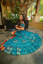 Load image into Gallery viewer, Royal Divinity Bollywood Set