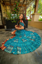 Load image into Gallery viewer, Royal Divinity Bollywood Set