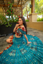 Load image into Gallery viewer, Royal Divinity Bollywood Set