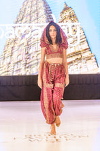 Load image into Gallery viewer, Golden Love Jasmine Set