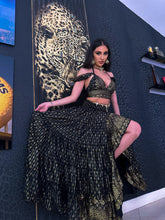 Load image into Gallery viewer, Black Lotus Bollywood Set