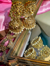 Load image into Gallery viewer, Goddess Earrings