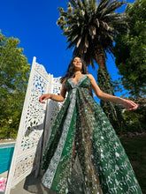 Load image into Gallery viewer, Emerald Diamonds Magic Dress