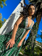 Load image into Gallery viewer, Emerald Diamonds Magic Dress