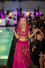 Load image into Gallery viewer, Aurora Gold Bollywood Set
