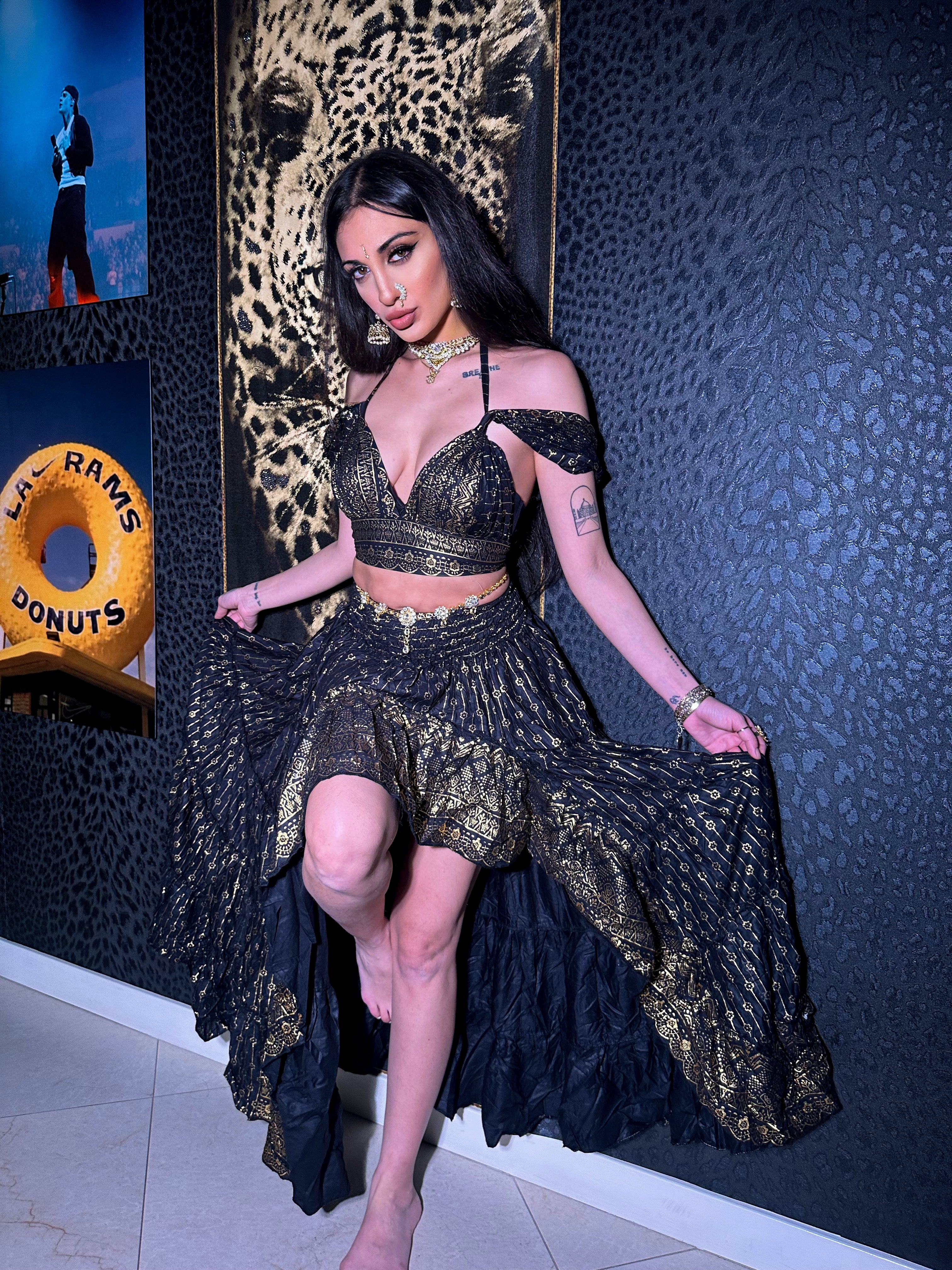 Black Lotus Bollywood Set