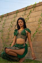 Load image into Gallery viewer, Poison Ivy Jasmine Set
