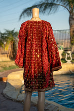 Load image into Gallery viewer, Ruby Excellence Velvet Kimono
