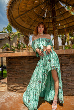 Load image into Gallery viewer, Baby Blue Bandhani Bollywood Set
