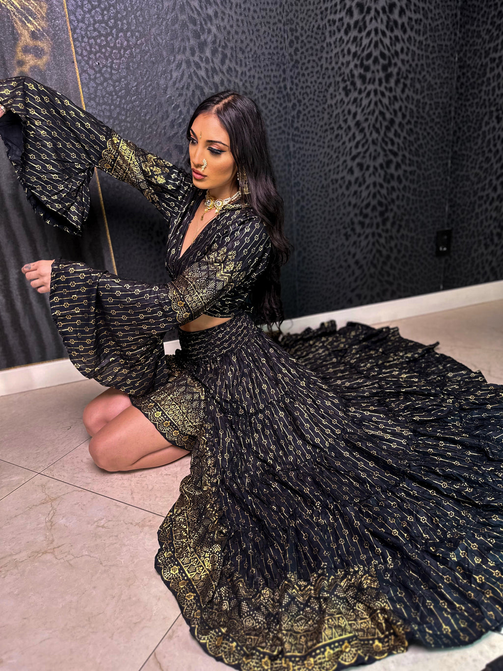 Black Lotus Bollywood Set