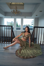 Load image into Gallery viewer, Moroccan Mint Bollywood Set
