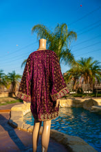 Load image into Gallery viewer, Amethyst Excellence Velvet Kimono
