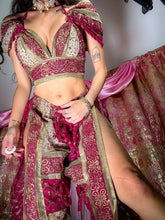 Load image into Gallery viewer, Golden Rose Jasmine Set
