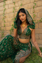 Load image into Gallery viewer, Poison Ivy Jasmine Set
