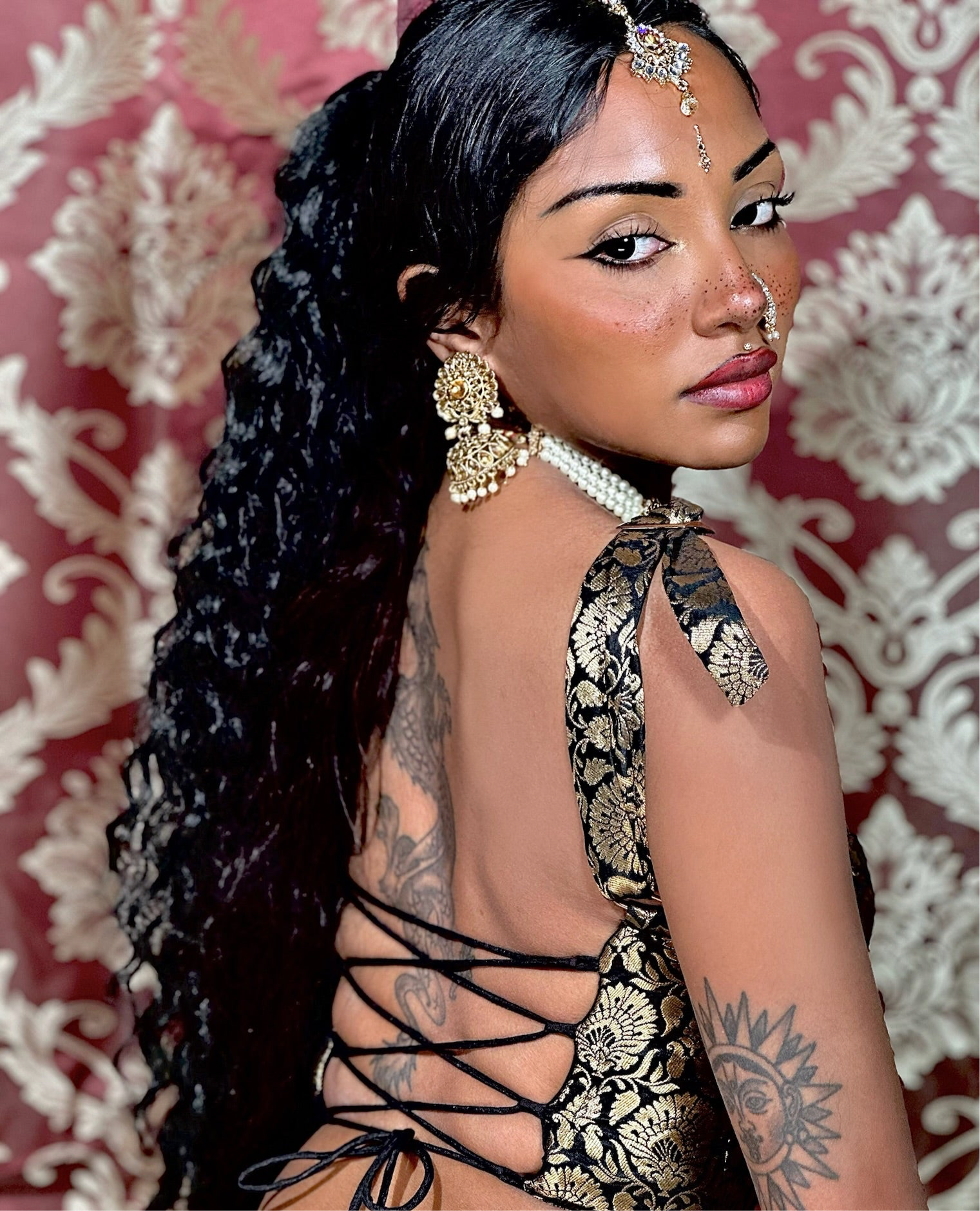 Goddess Corset (black & gold)