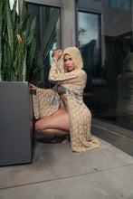 Load image into Gallery viewer, Sunrise Diamonds Kimono
