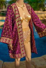 Load image into Gallery viewer, Amethyst Excellence Velvet Kimono
