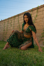 Load image into Gallery viewer, Poison Ivy Jasmine Set
