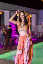 Load image into Gallery viewer, Gold Flowers Gaia Jasmine Set
