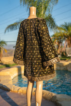 Load image into Gallery viewer, Golden Obsidian Kimono
