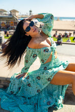 Load image into Gallery viewer, Baby Blue Bandhani Bollywood Set
