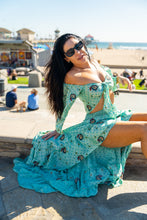 Load image into Gallery viewer, Baby Blue Bandhani Bollywood Set
