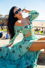 Load image into Gallery viewer, Baby Blue Bandhani Bollywood Set
