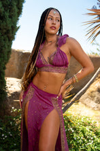 Load image into Gallery viewer, Golden Lily Goddess Set
