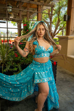 Load image into Gallery viewer, Diamond Blossoms Bollywood Set
