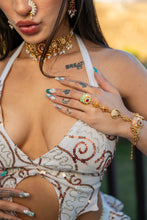 Load image into Gallery viewer, Emerald Ruby Necklace Set
