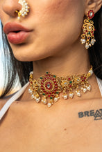 Load image into Gallery viewer, Emerald Ruby Necklace Set
