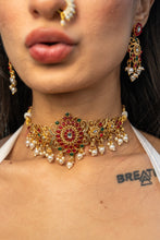 Load image into Gallery viewer, Emerald Ruby Necklace Set
