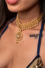 Load image into Gallery viewer, Golden Pearl Necklace
