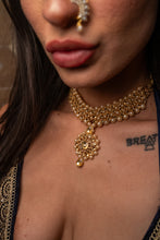 Load image into Gallery viewer, Golden Pearl Necklace
