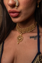 Load image into Gallery viewer, Golden Pearl Necklace
